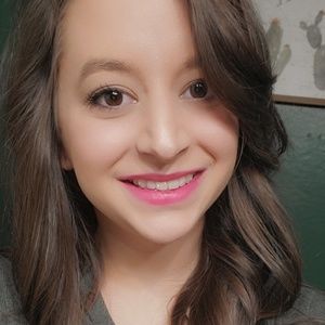 Meet your Posher, Valerie